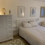 De Charme Le Clos De La Fontaine Piscine & בית הארחה