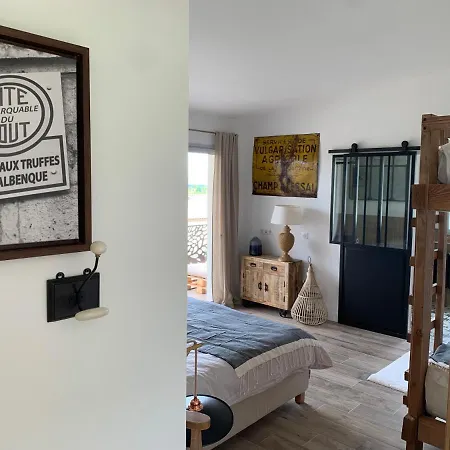 De Charme Le Clos De La Fontaine Piscine & بيت ضيافة