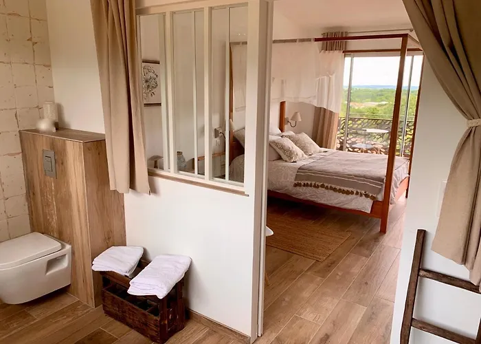 De Charme Le Clos De La Fontaine Piscine & 4*