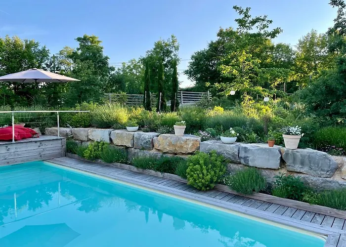 Pensión De Charme Le Clos De La Fontaine Piscine & 4*