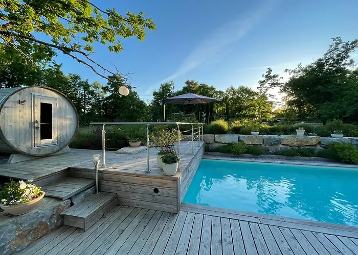 De Charme Le Clos De La Fontaine Piscine & Pensión Labastide-Marnhac
