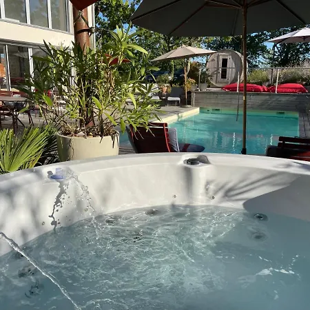 De Charme Le Clos De La Fontaine Piscine & 4* Labastide-Marnhac