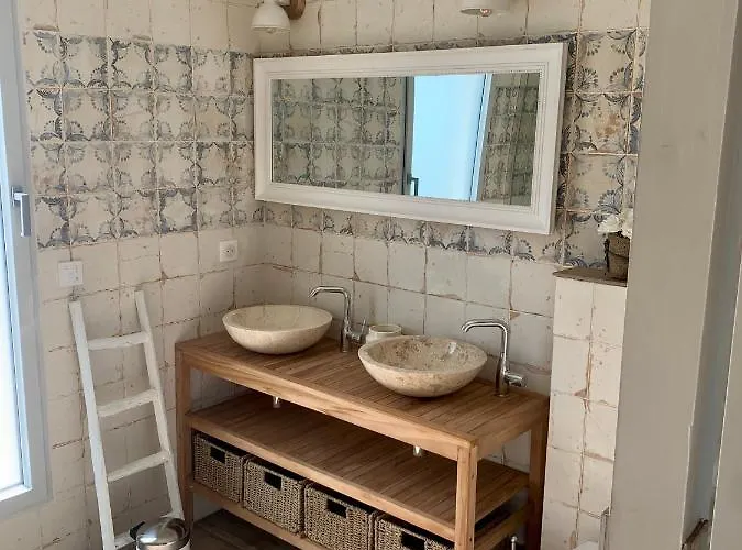 Penzion De Charme Le Clos De La Fontaine Piscine &