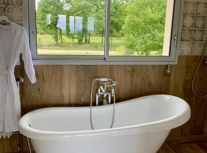 De Charme Le Clos De La Fontaine Piscine & 4* Labastide-Marnhac