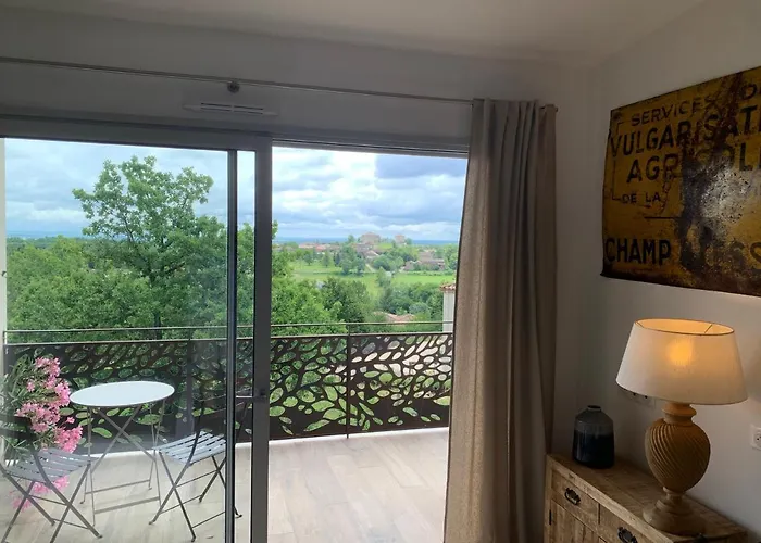 Penzion De Charme Le Clos De La Fontaine Piscine & Labastide-Marnhac