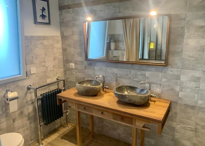 Penzion De Charme Le Clos De La Fontaine Piscine & Labastide-Marnhac