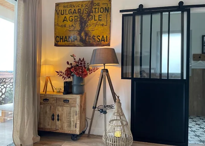 Penzion De Charme Le Clos De La Fontaine Piscine & Labastide-Marnhac