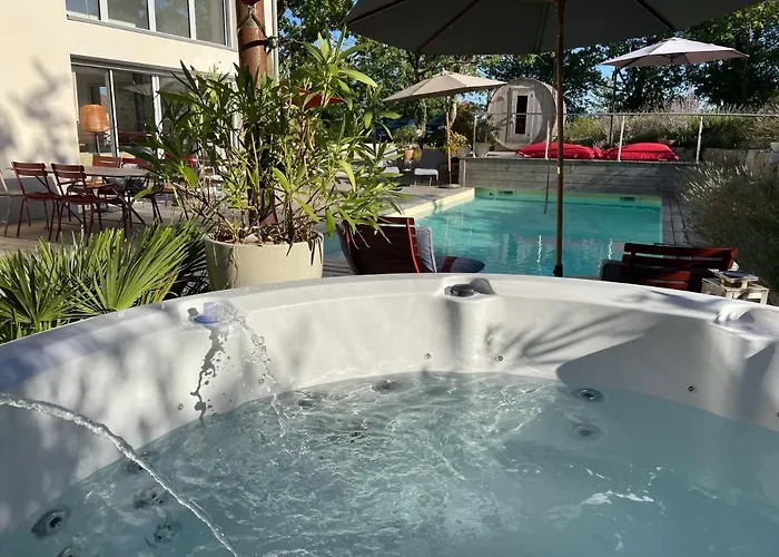 De Charme Le Clos De La Fontaine Piscine & 4* Labastide-Marnhac