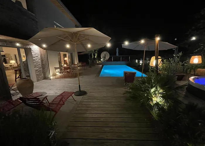 Penzion De Charme Le Clos De La Fontaine Piscine &