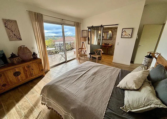 Penzion De Charme Le Clos De La Fontaine Piscine &